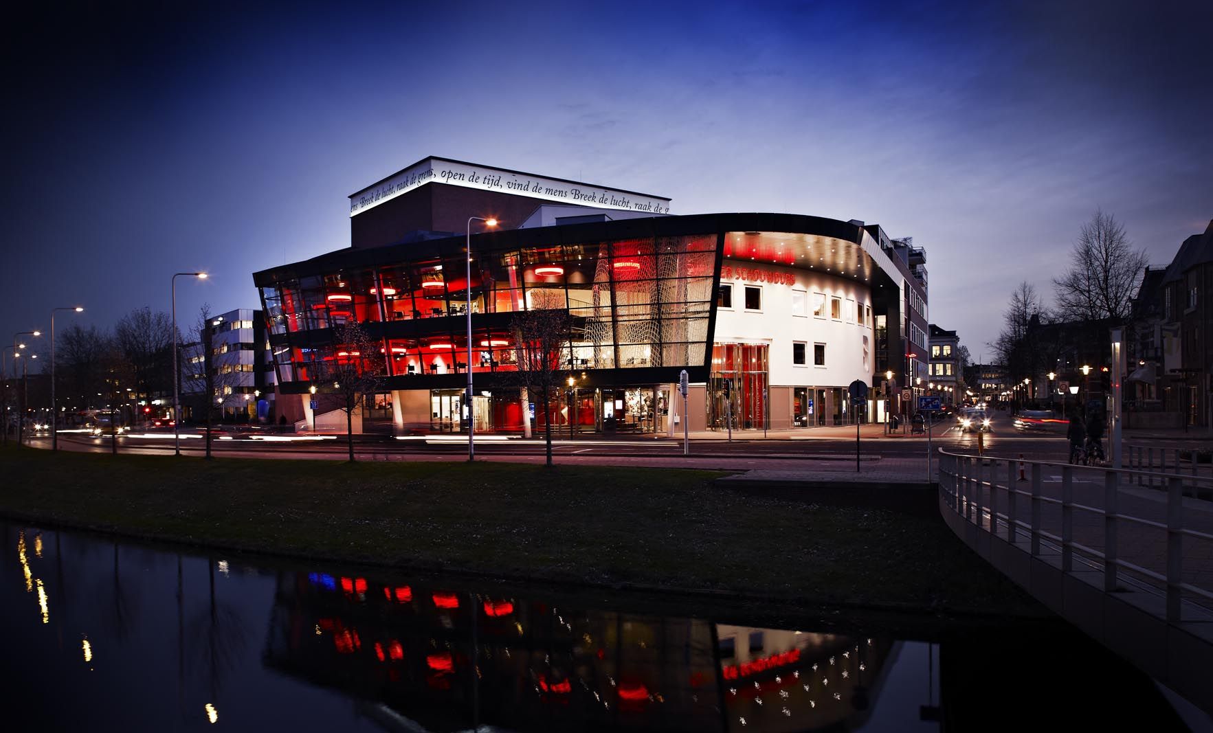 deventer-schouwburg.jpg